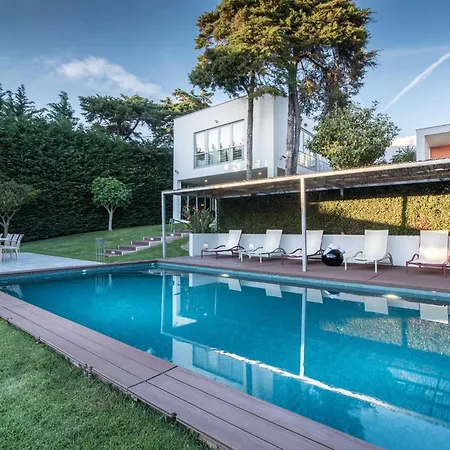 Orange Charm, Heated Pool Villa *