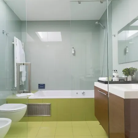 Orange Charm, Heated Pool