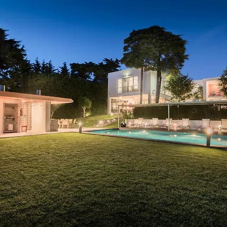 Orange Charm, Heated Pool Villa *