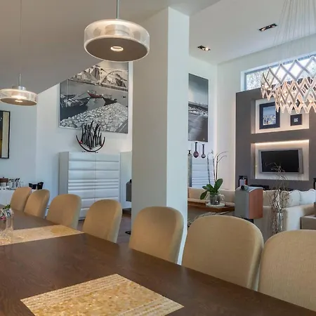 Villa Orange Charm, Heated Pool *