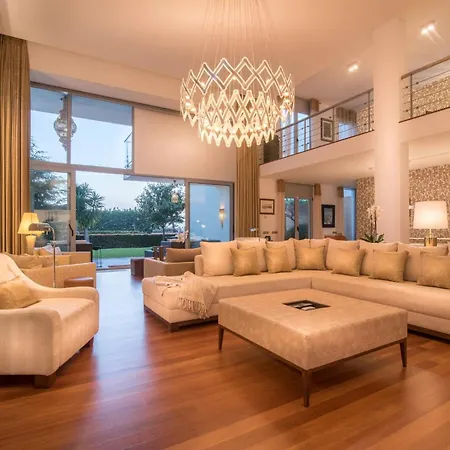 Orange Charm, Heated Pool
