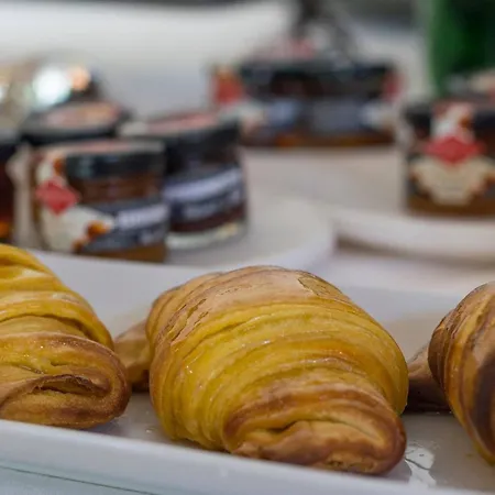 Villa Orange Charm, Heated Pool *