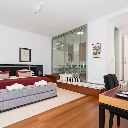 Orange Charm, Heated Pool